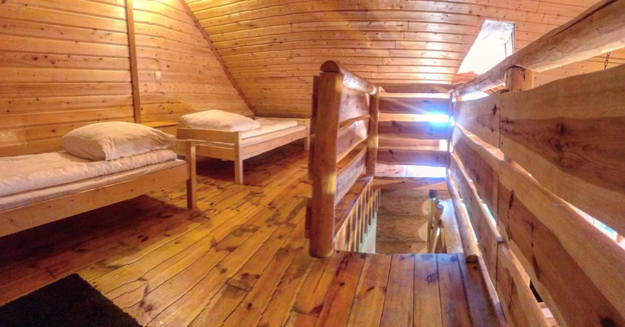 Pod Koziorozcami Hotel Trzebiechow ภายนอก รูปภาพ